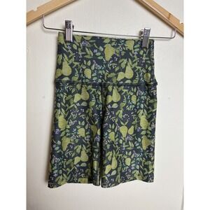 Beyond Yoga Pear Print Green Biker Short Size XS‎